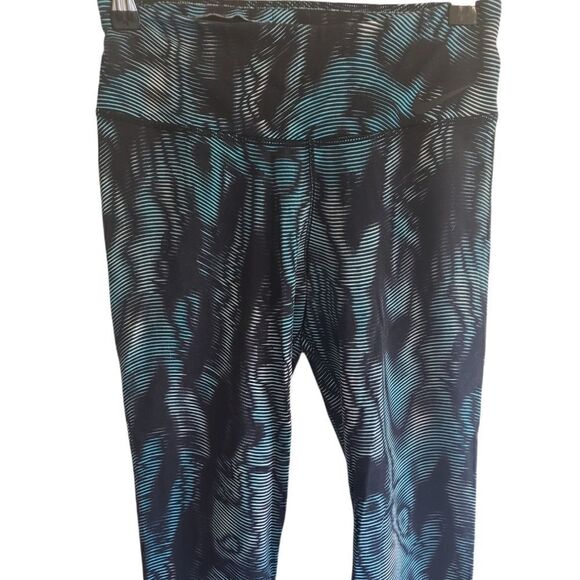 NIKE Women's Legendary Waves Capri Leggings Blue Size Small - Picture 3 of 7